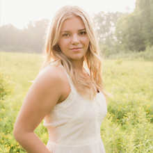 Andi Bartlein headshot