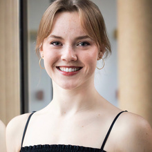 Claudia Jacobson headshot