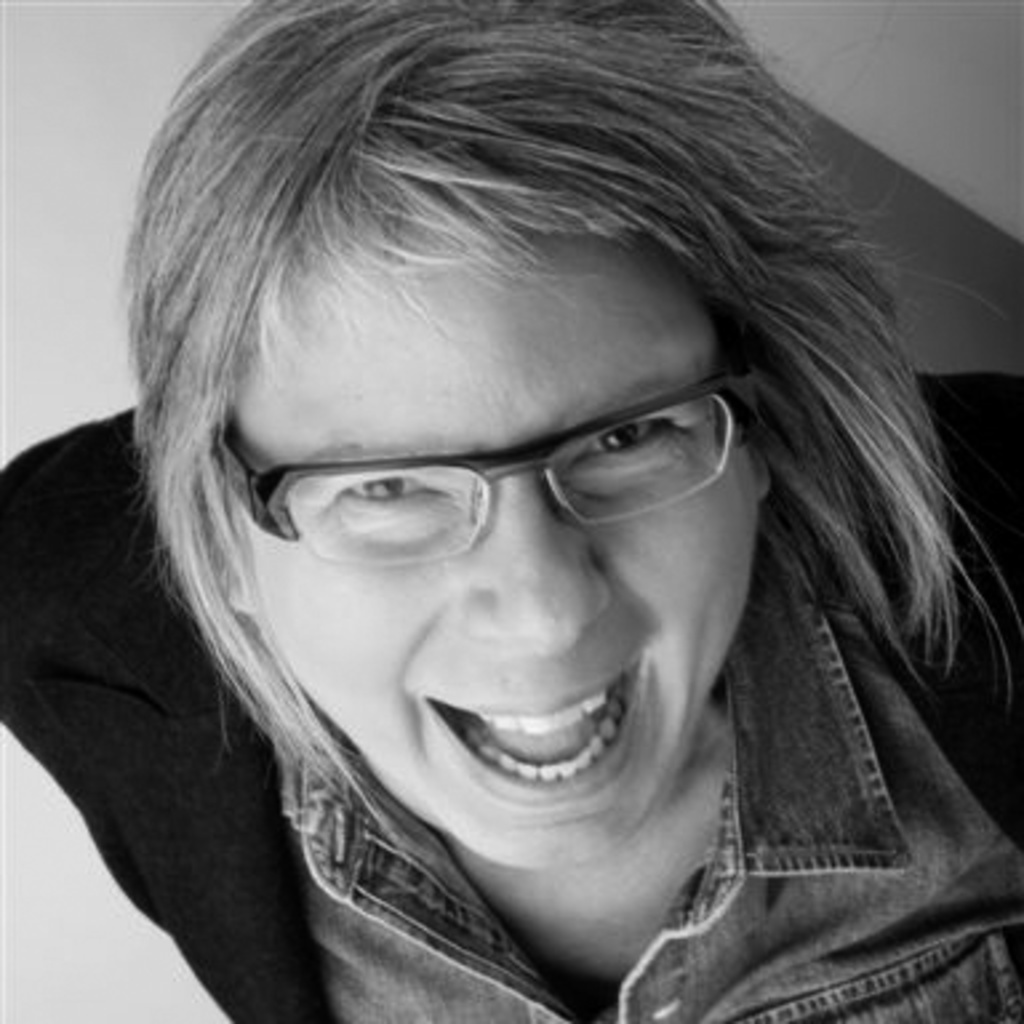Margaret Wenk-Kuchlbauer headshot