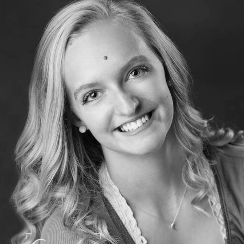 Emily Pyburn headshot