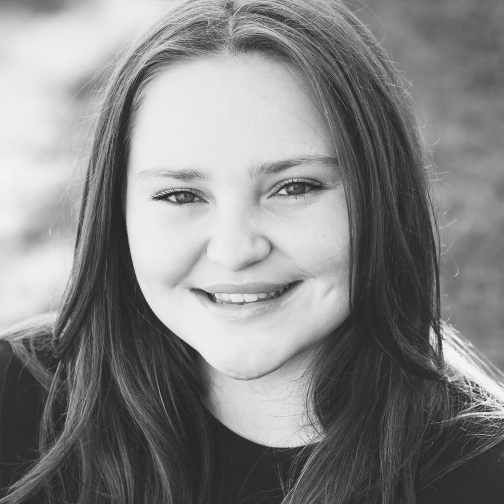Madison Burkhart headshot