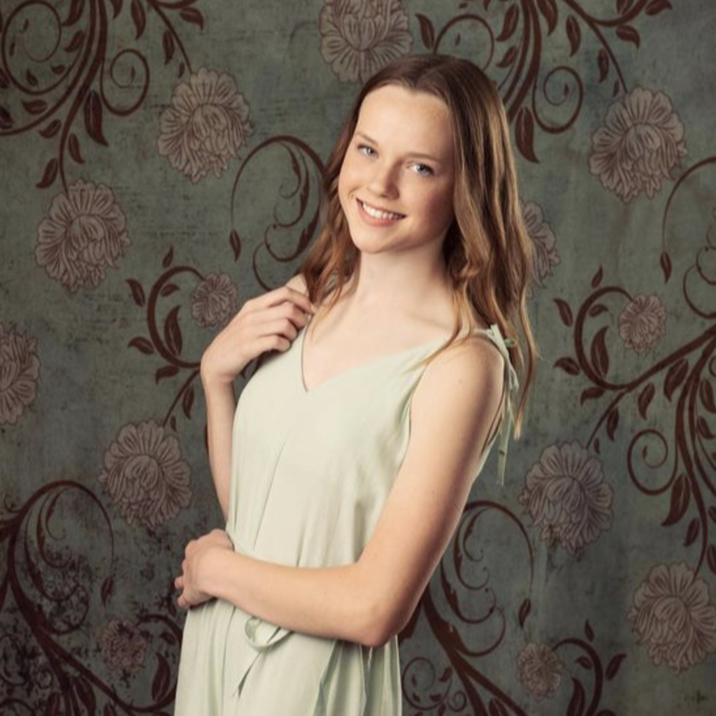 Claudia Jacobson headshot