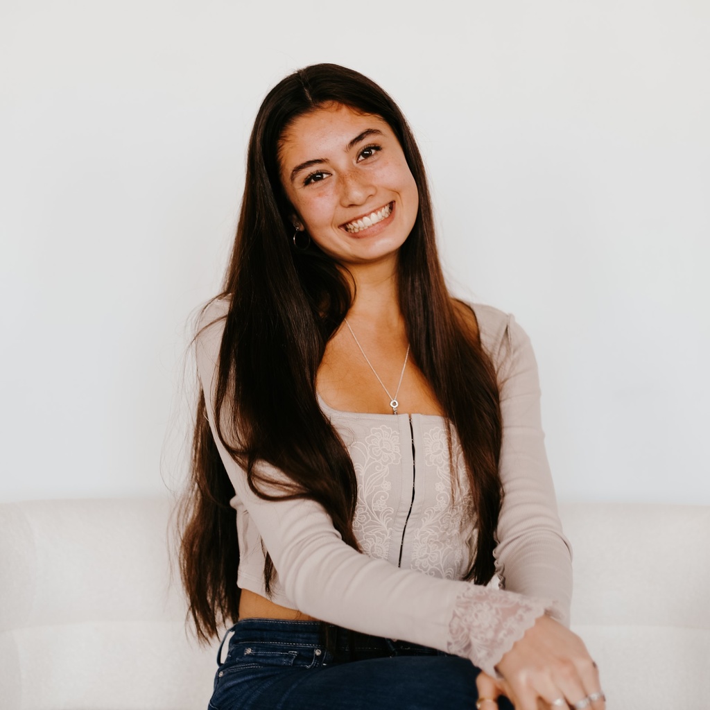 MJ Van Ostrand headshot