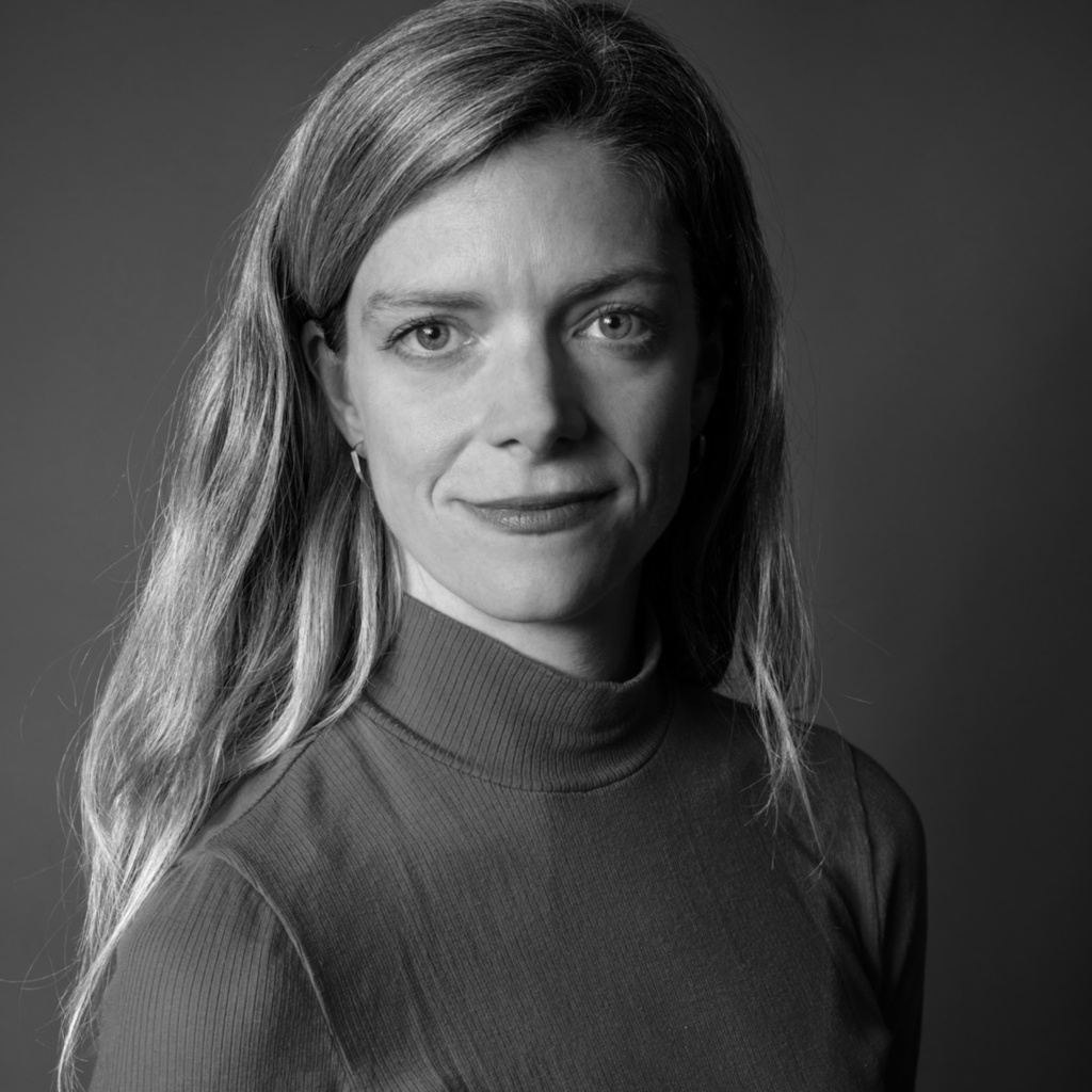 Zena Bibler headshot