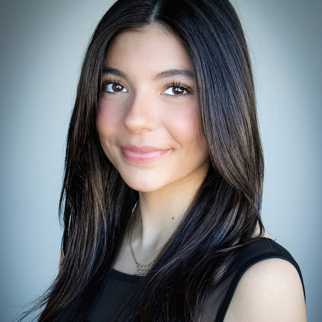 Katie Scuderi headshot