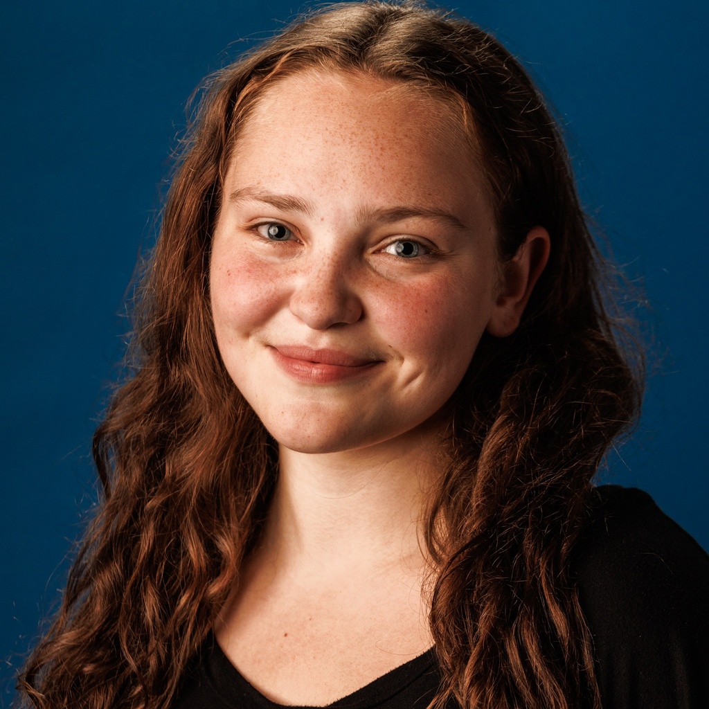 Madison Burkhart headshot