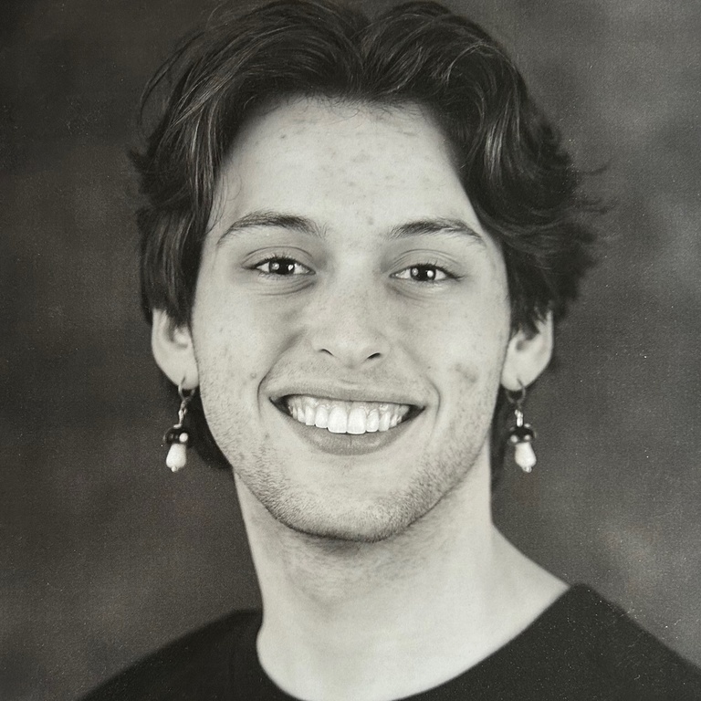 Evan Zukin headshot
